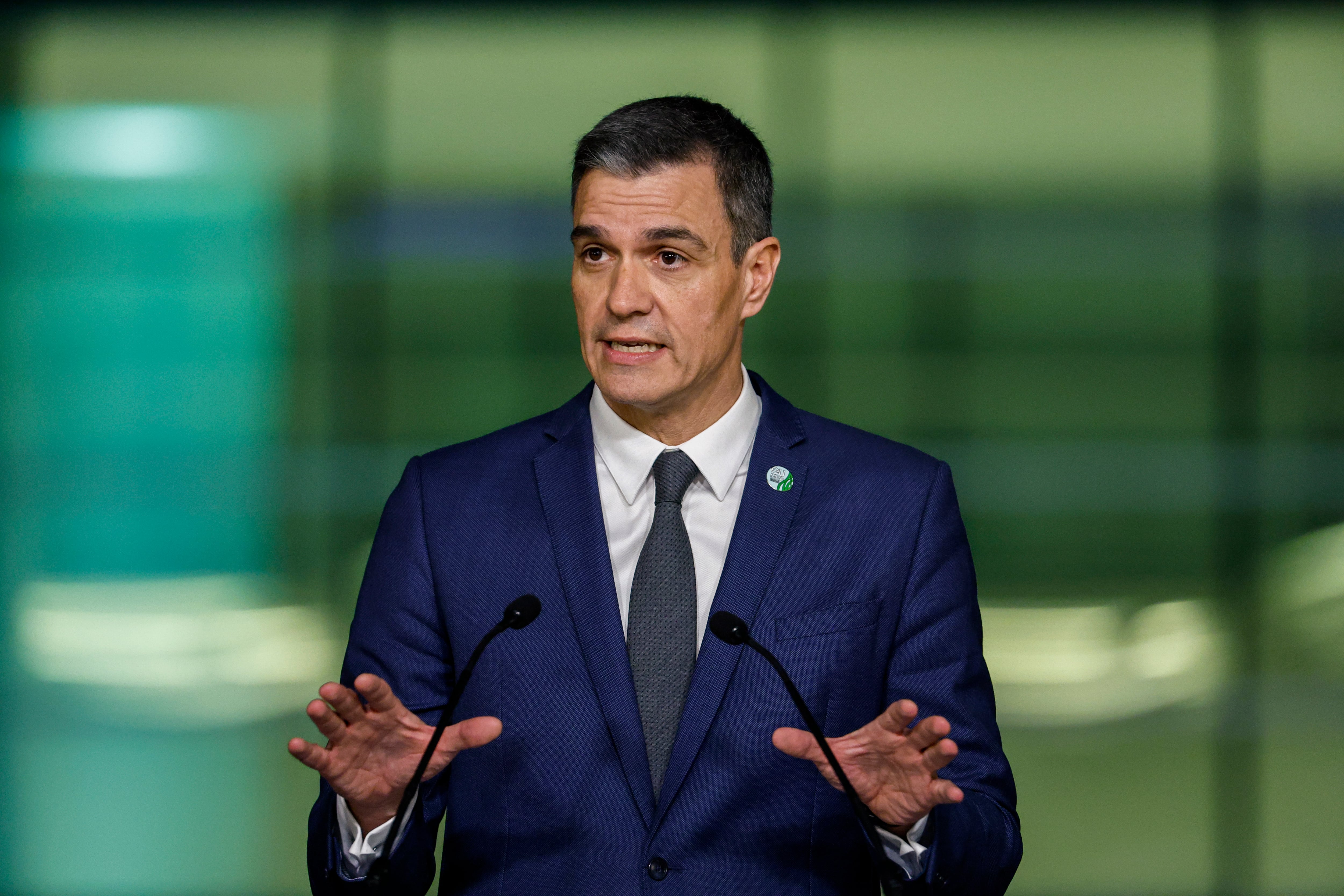 El presidente del Gobierno, Pedro Sánchez interviene en la rueda tras la Cumbre Euromeditarránea