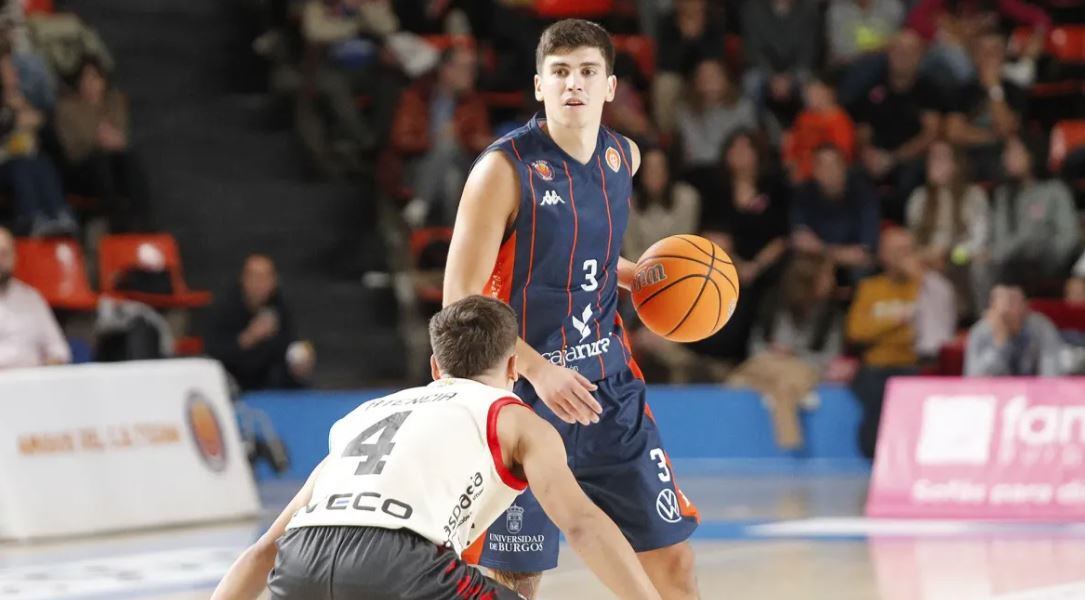El nou jugador ve després d&#039;una bona temporada amb el Tizona de Burgos.