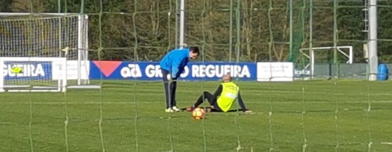 Laure se duele en los campos de entrenamiento de Abegondo