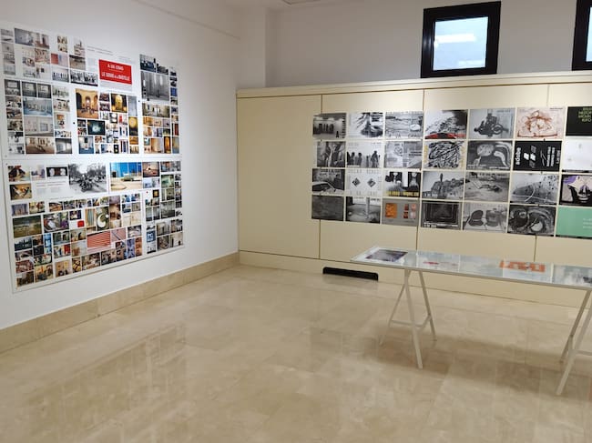 La sala pequeña ofrece información complementaria sobre el colectivo