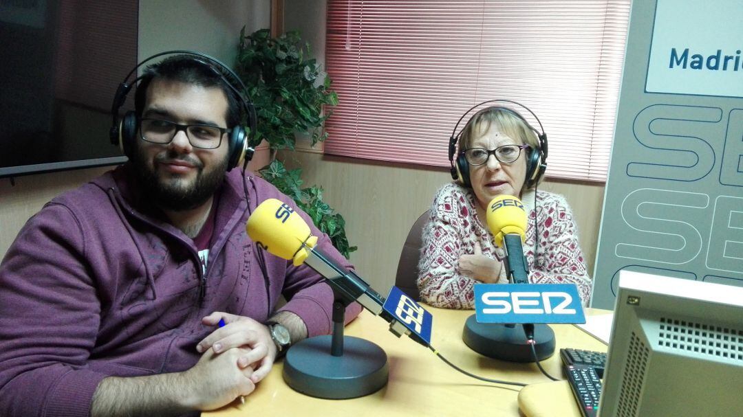 Los periodistas Rubén Sánchez y Elisa Blanco