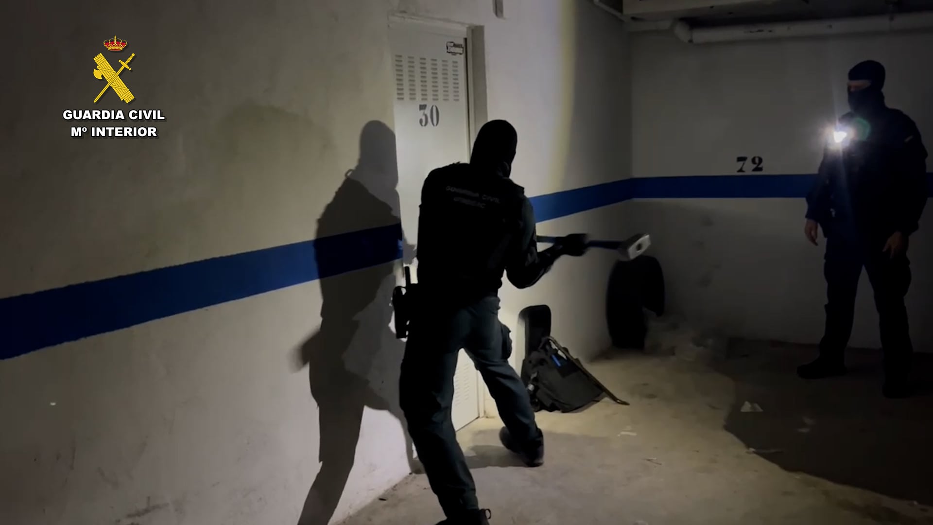 Operación Guardia Civil contra narcokupas en Vilamarxant