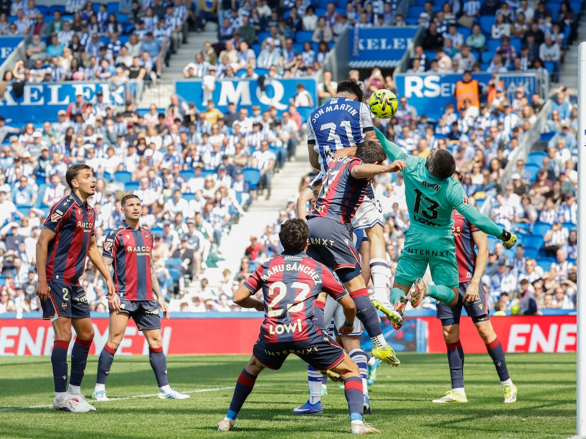 El Levante no hace méritos para llevarse nada positivo de Anoeta