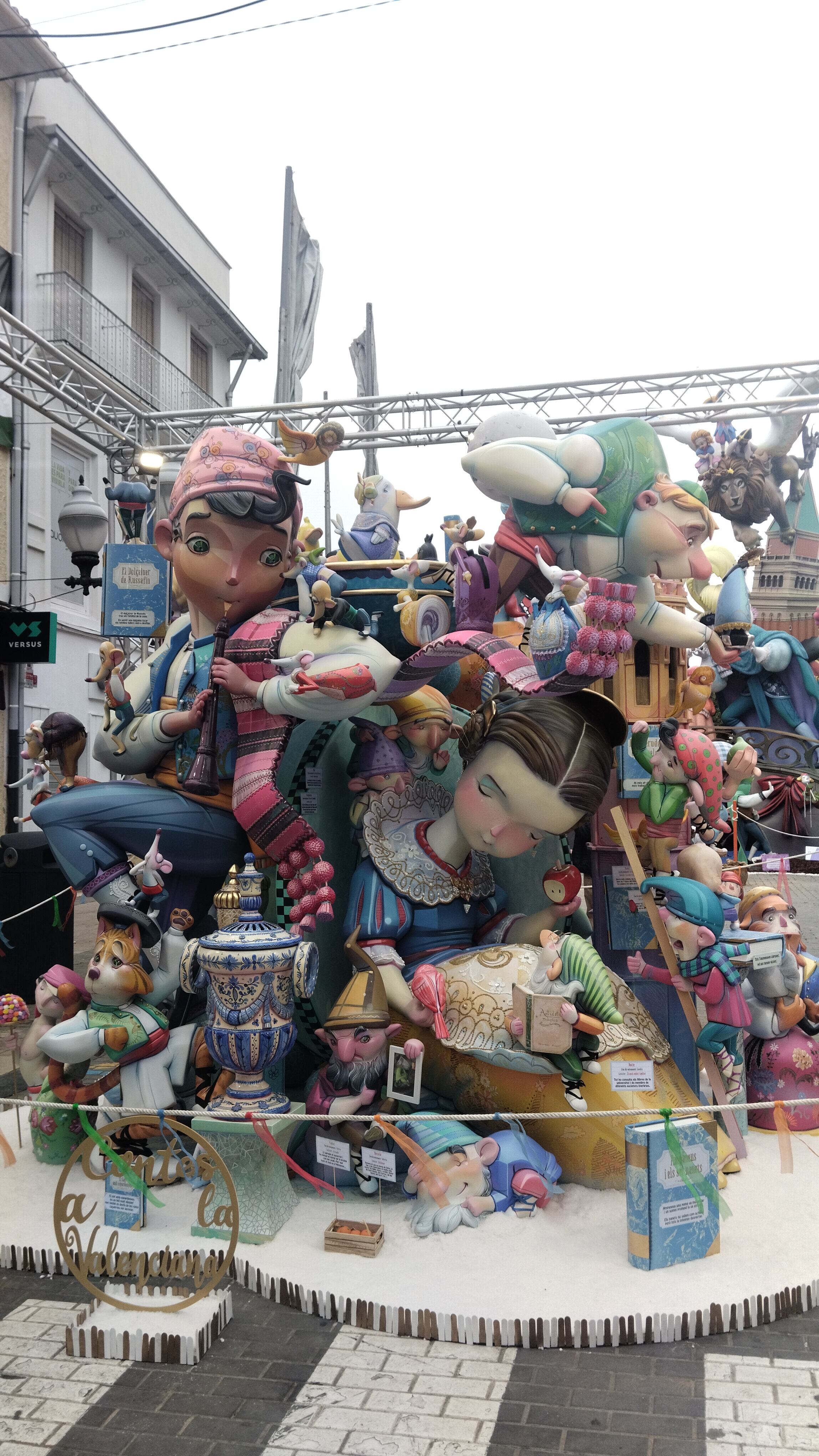 Falla Infantil del distrito Centro de Dénia, primer premio de Sección Especial 2023.