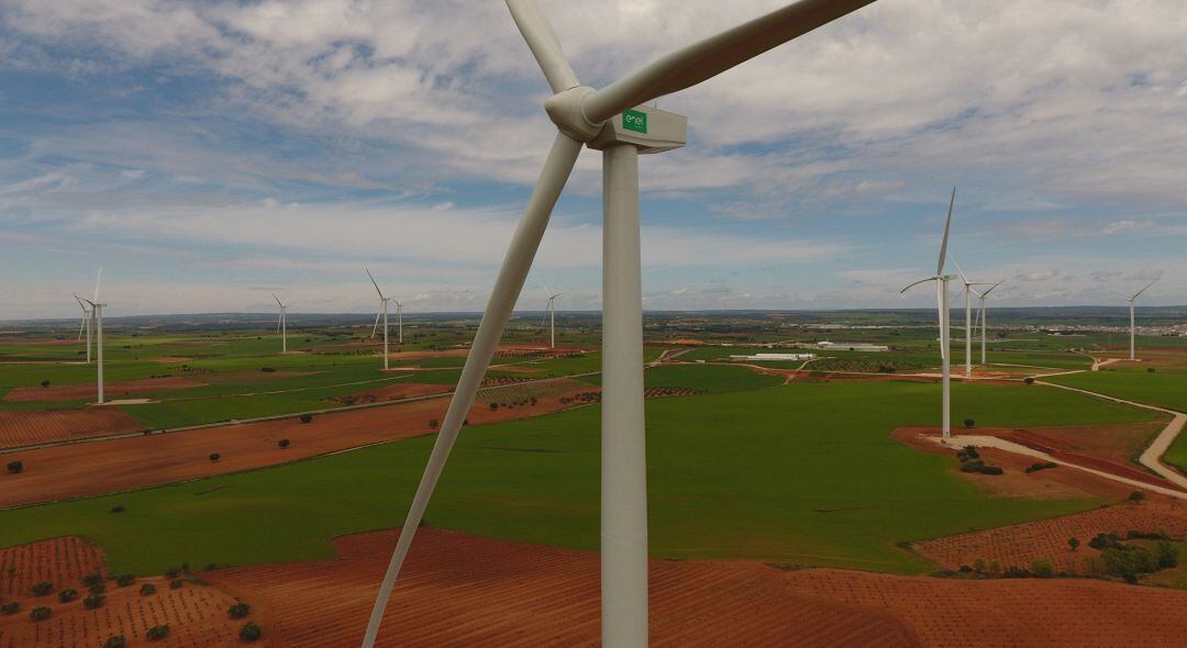 Endesa conecta a la red eléctrica un parque eólico de 51 MW en Cuenca tras inversión de 57 millones.