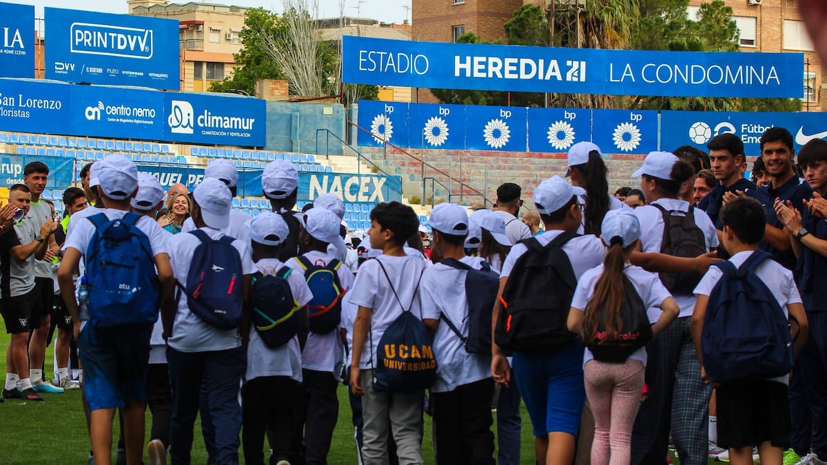 'Unidos por el balón' y una tarde solidaria junto a más de 300 niños de entidades sociales