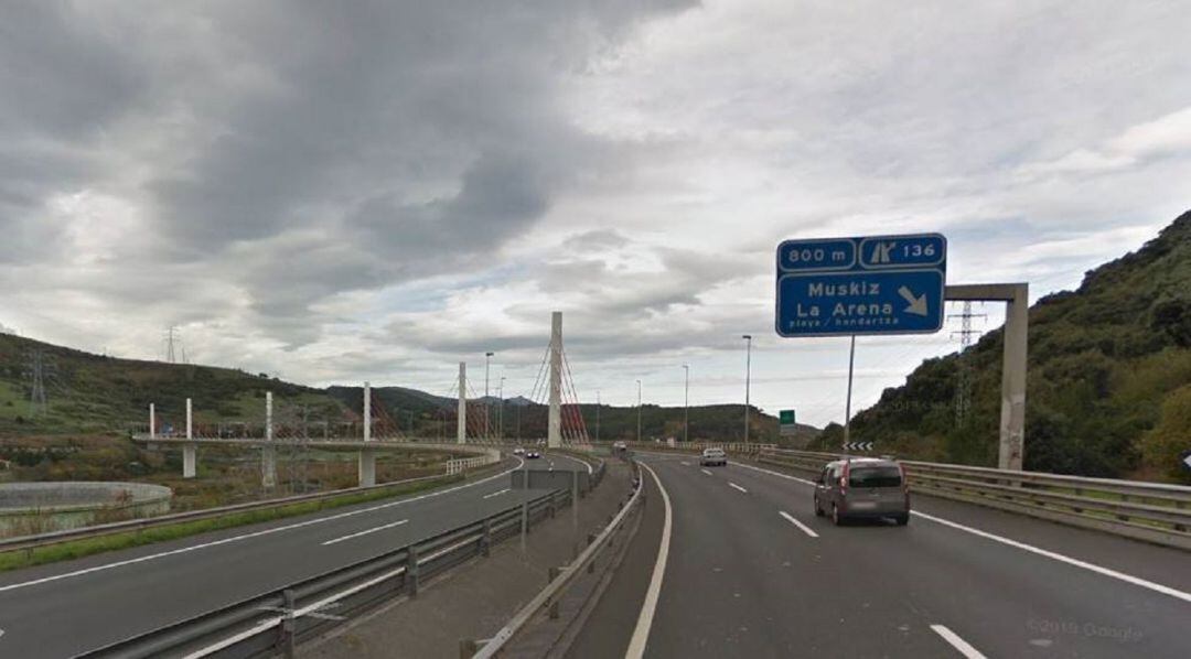 El servicio de gruas atendió el año pasado 631 incidentes en la A-8 