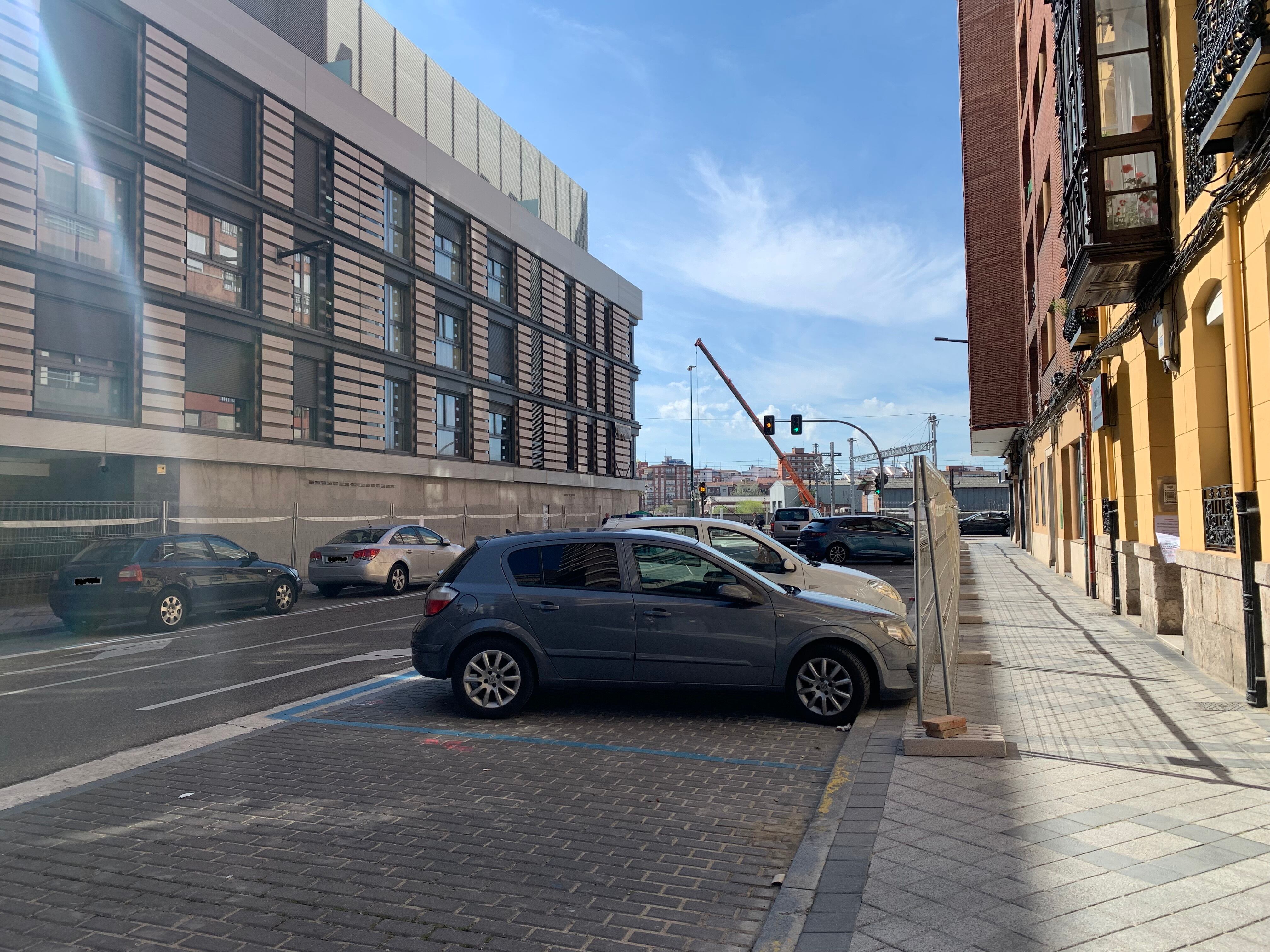 Vallas preparadas en la calle Panaderos | Cadena SER