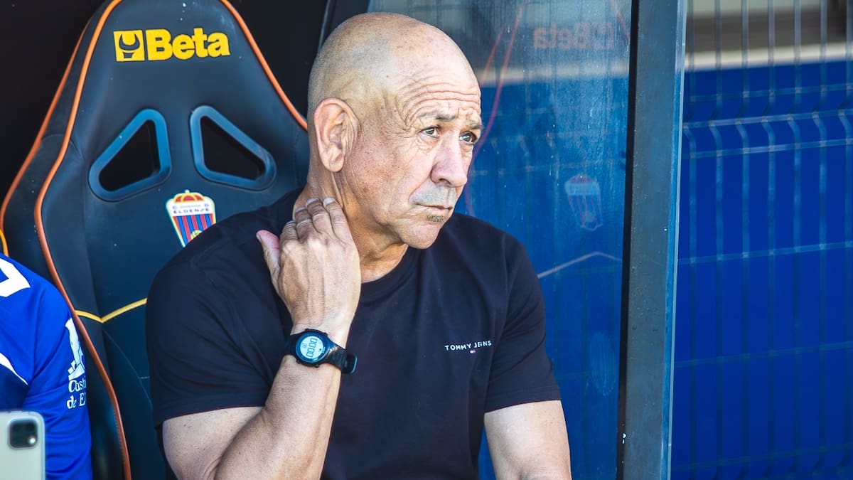 Claudio Barragán, Ent. del Eldense, antes de recibir al Marbella