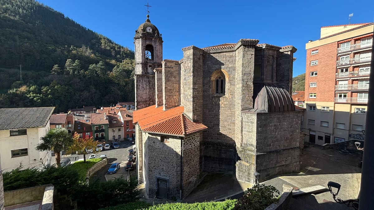 Polémica en Soraluze por el ruido de las campanas de la iglesia de Santa María la Real
