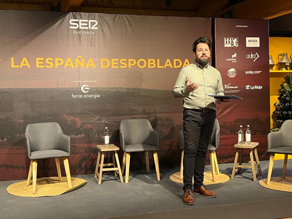 José Luis Ouro, durante su ponencia en la &#039;España Despoblada&#039;.