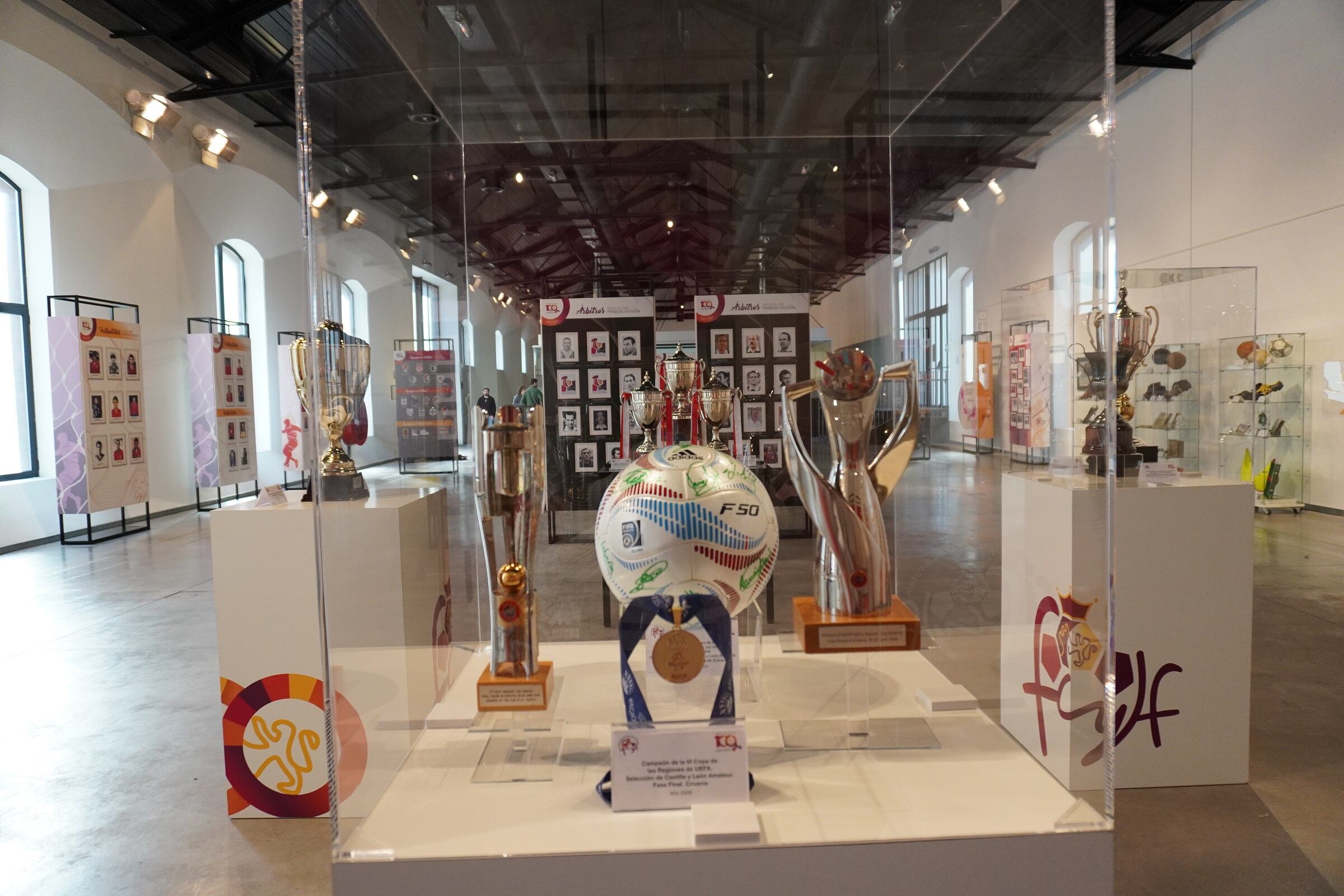 Llega a Segovia la exposición " El fútbol de tu vida "