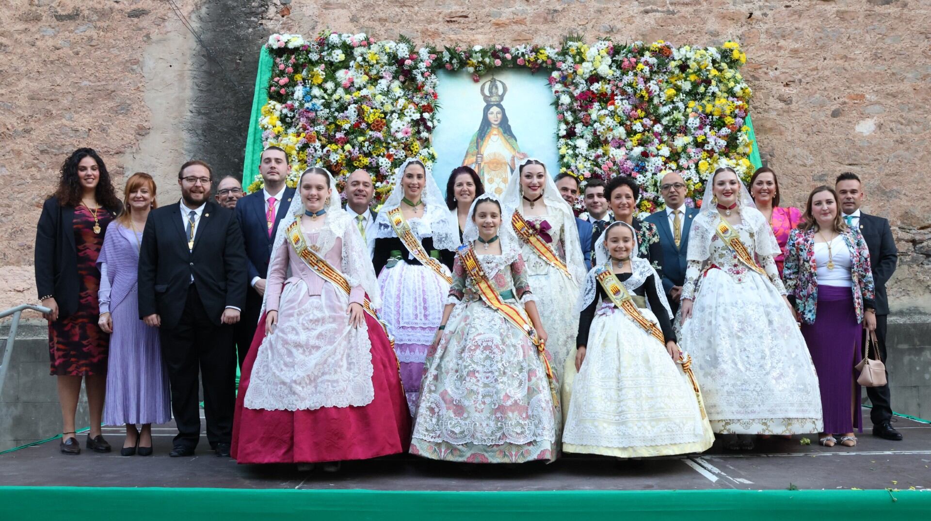 Las paellas, la emotiva ofrenda a la Virgen de La Esperanza y el pasacalle infantil protagonizan el lunes de Fira