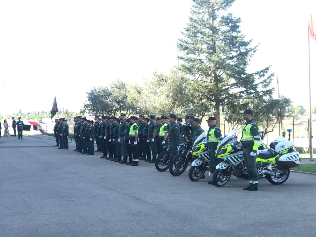 Distintas unidades de la Guardia Civil en Huesca durante la celebración