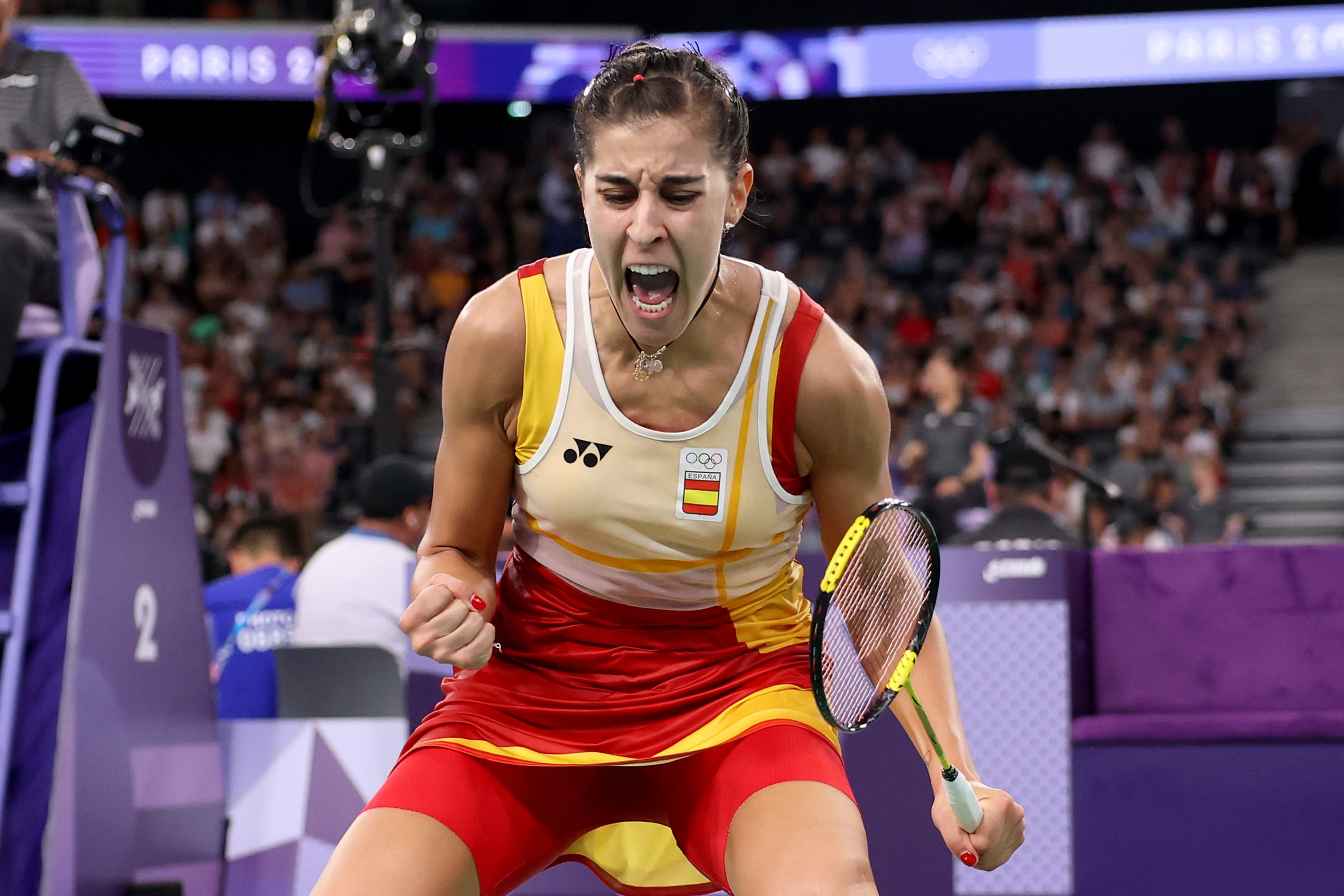 Carolina Marín celebra un punto en París 2024