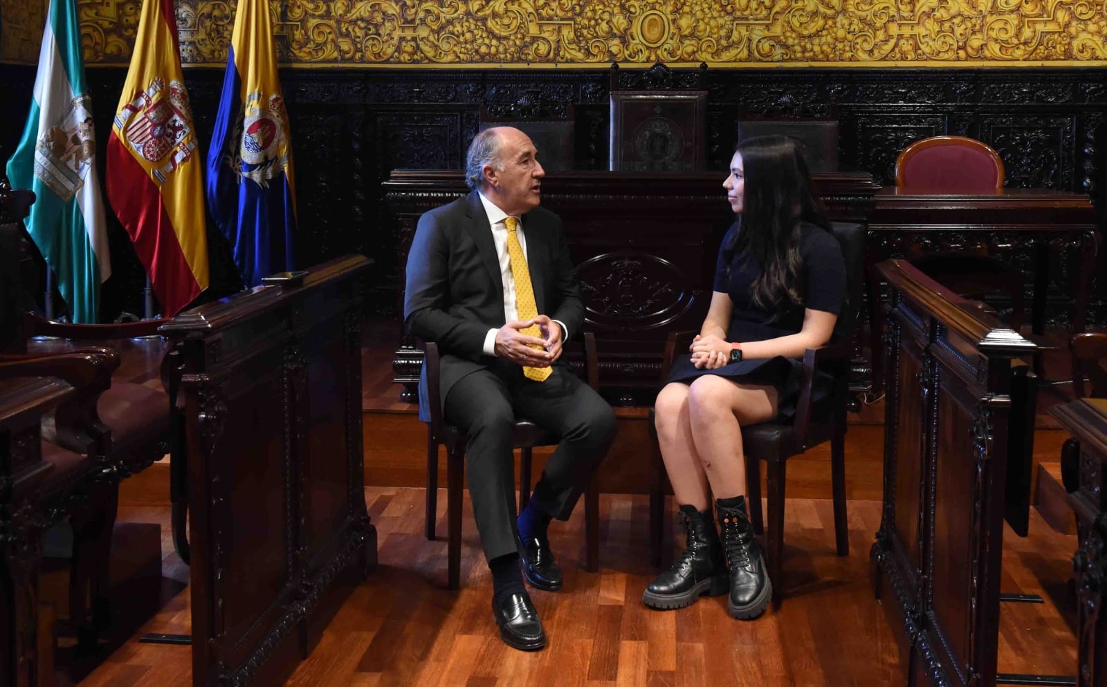 Landaluce junto a Palma Bejarano