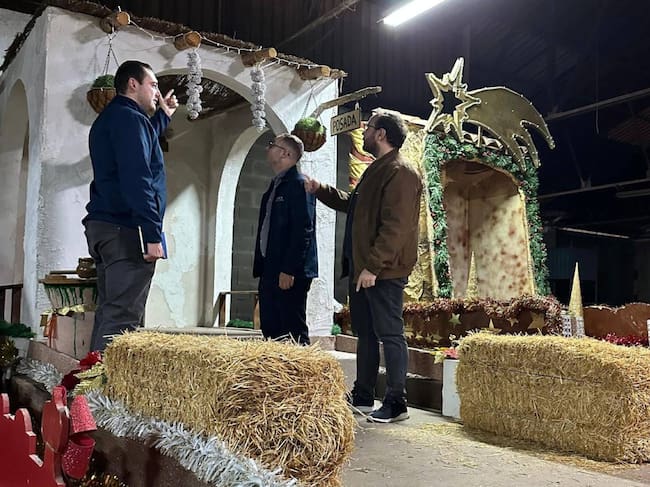 El Ayuntamiento de Onda mejora la seguridad e iluminación de las carrozas para la Cabalgata de Reyes