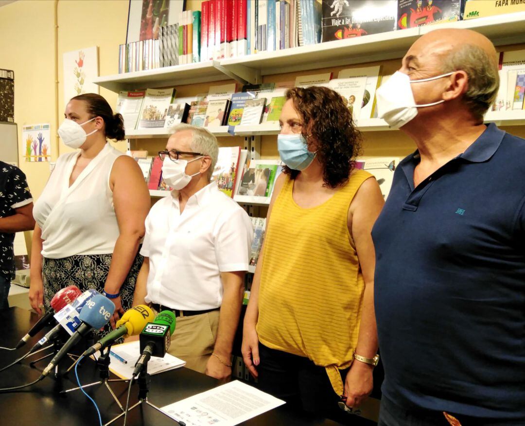 Paqui López, José Antonio Abellán, Marina González y Pedro Cara, representantes de FAPA en la Región de Murcia