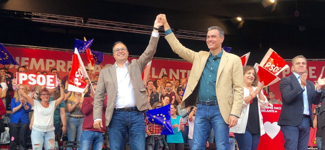 Santiago Llorente y Pedro Sánchez han vuelto a coincidir en un acto electoral en Leganés de cara a las elecciones municipales, autonómicas y europeas