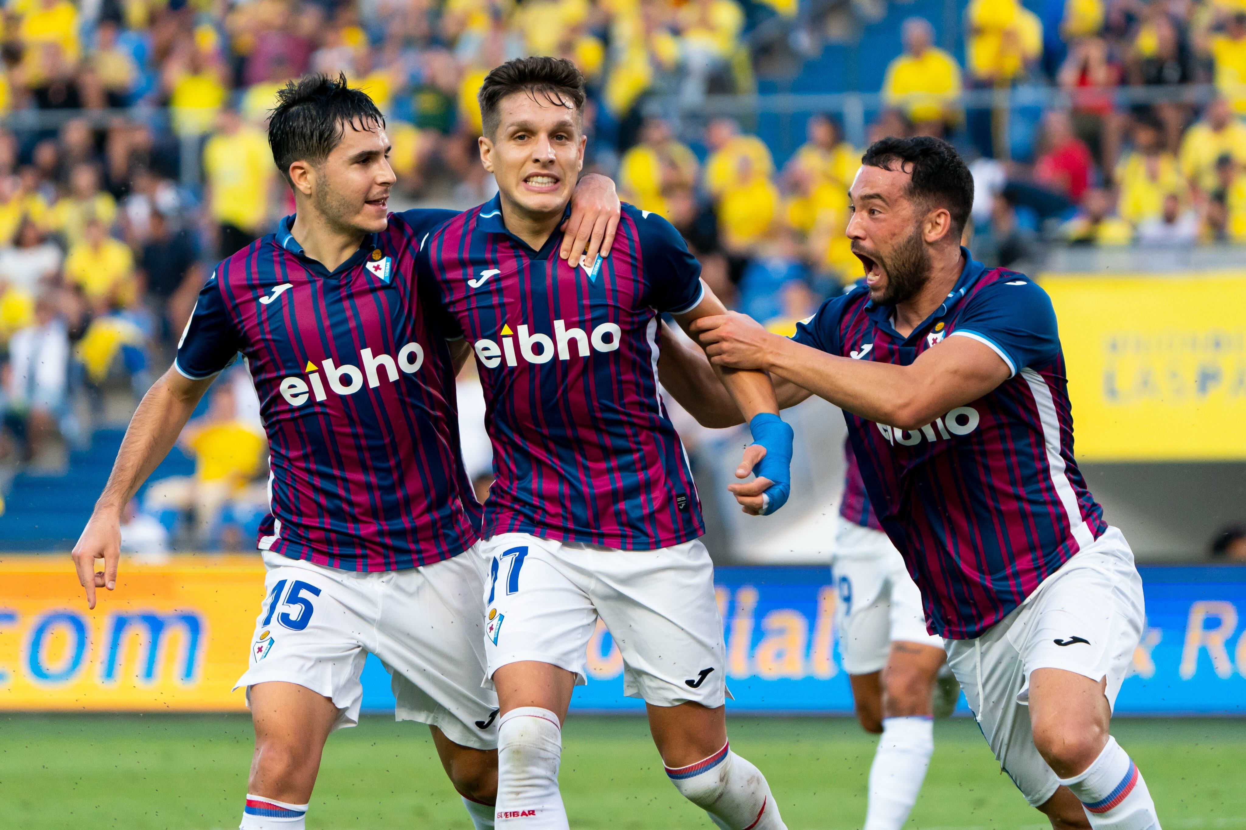 José Corpas, Tejero y Quique celebran el gol del empate ante la UD Las Palmas