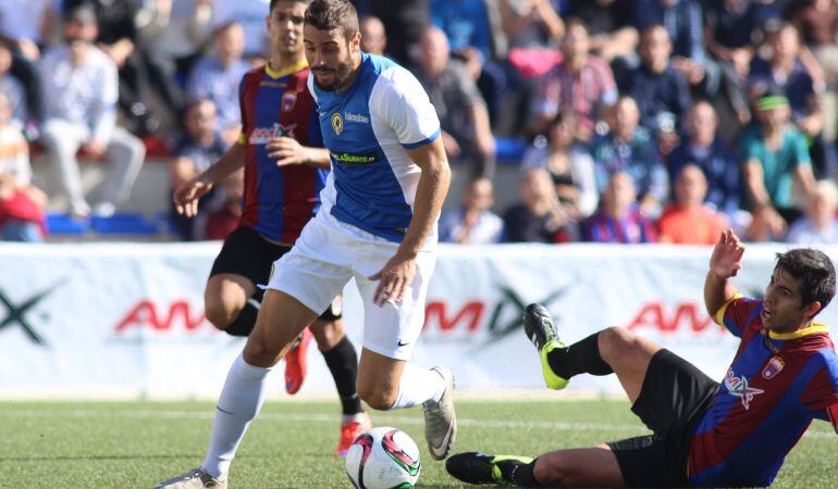 Mariano Sanz durante un partido de liga