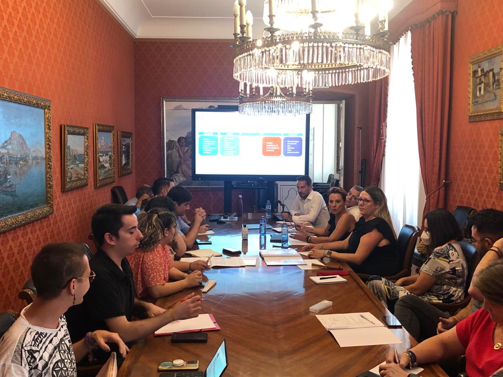 Comisión Interdepartamental de Juventud en el Ayuntamiento de Alicante