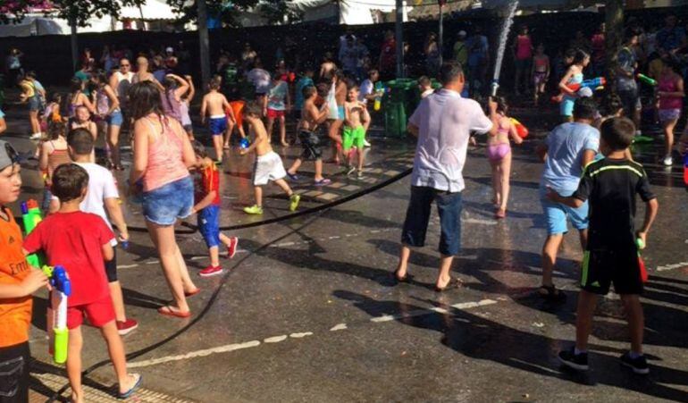 Las fiestas del agua se han convertido en una tradición en la localidad