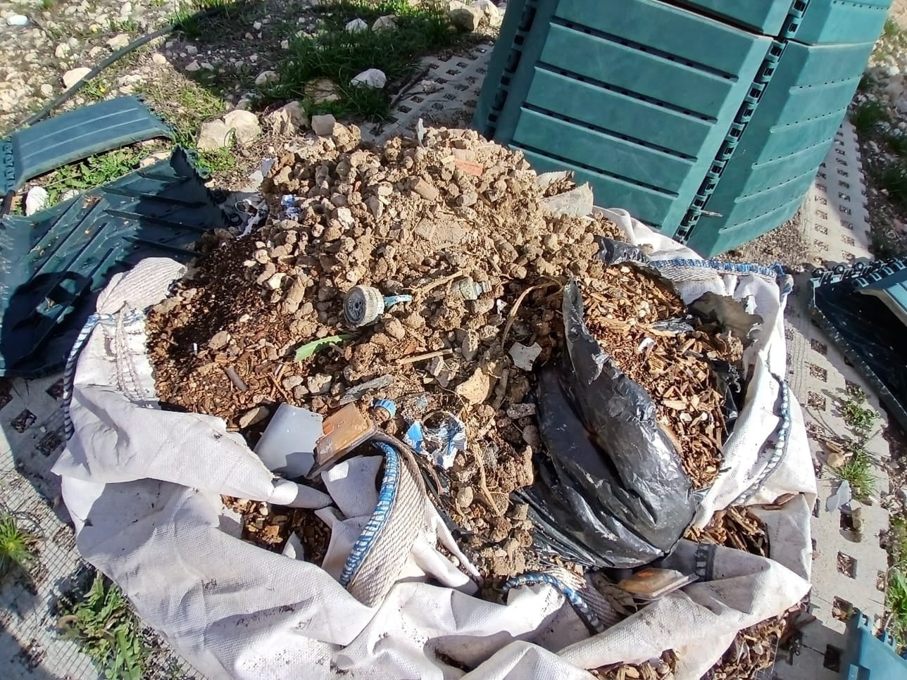 Mal uso de las composteras