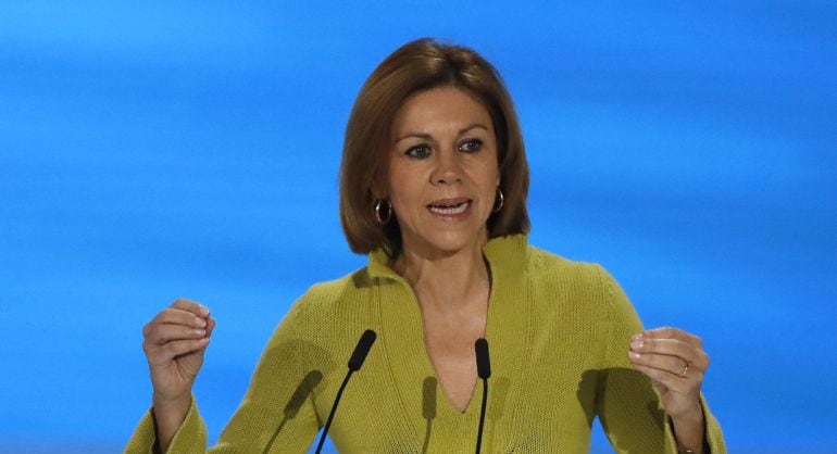 La secretaria general del PP, María Dolores de Cospedal, durante su intervención en el acto de clausura del XVIII Congreso nacional del Partido Popular.