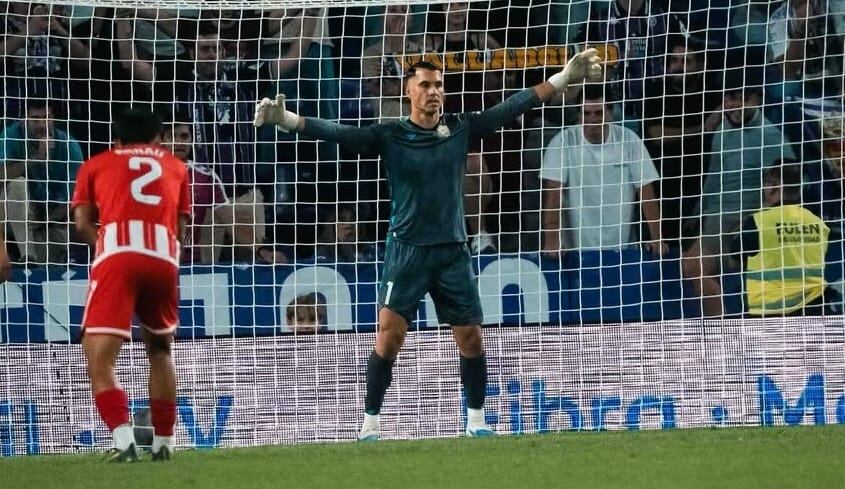 Andrés Fernández en el partido ante el Valladolid.