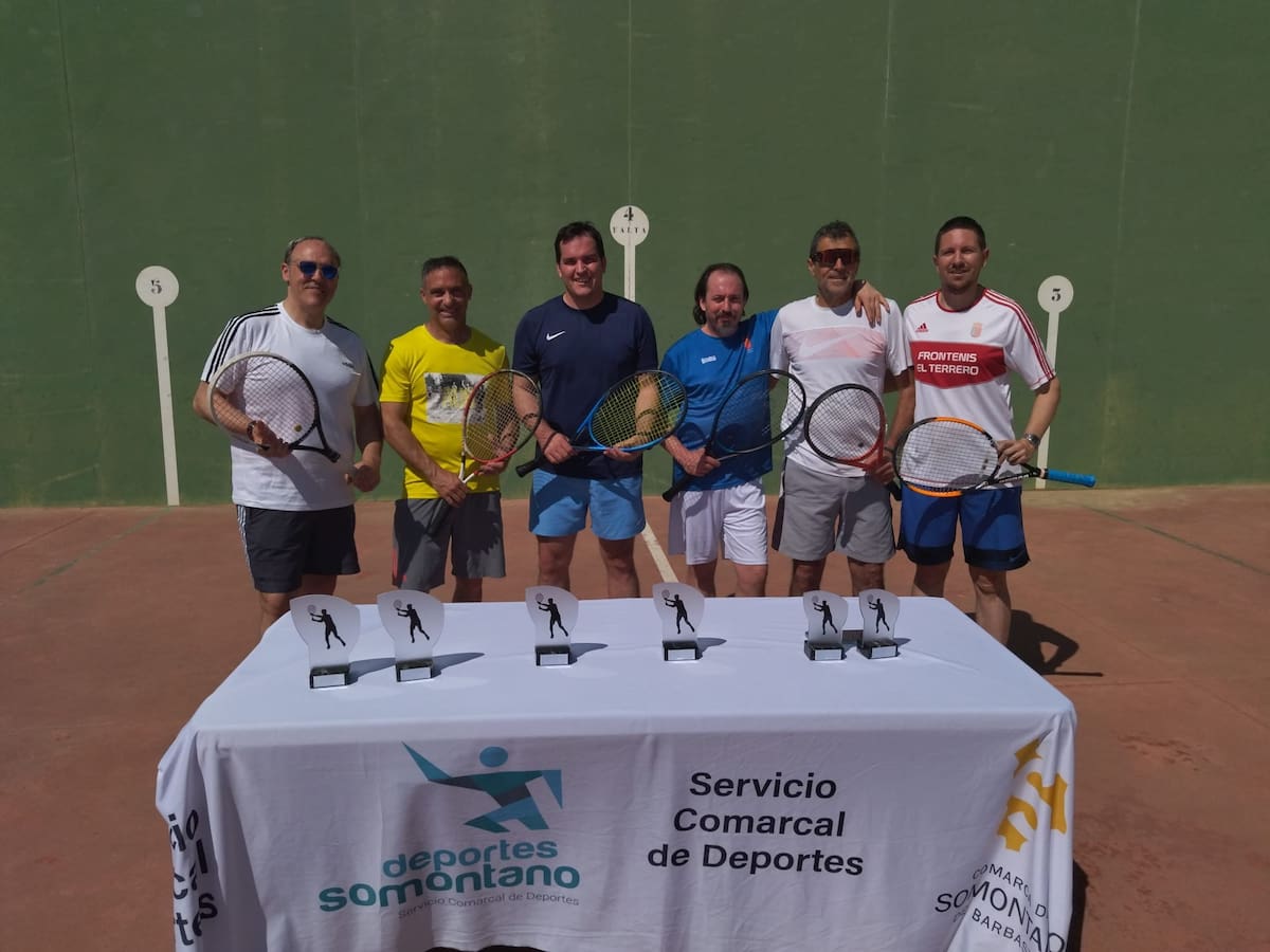 Miguel Ángel Abizanda y Sergio Bravo ganan el torneo comarcal de frontenis del Somontano