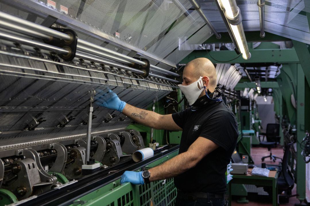 Un operario trabajando