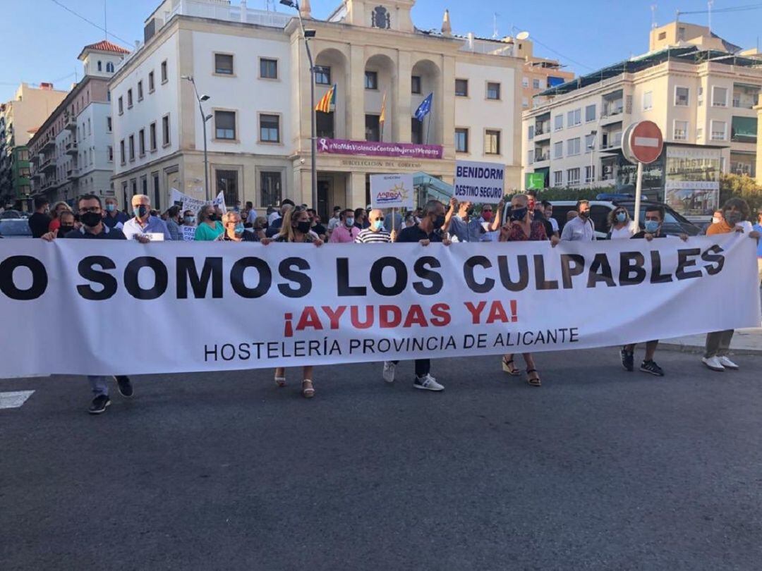 Imagen de la reciente manifestación del sector contra el cierre del ocio nocturno y las restricciones a la hostelería