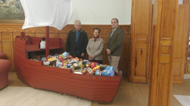 Éxito de la campaña de recogida de alimentos del Centro Sociosanitario Hermanas Hospitlarias de Palencia