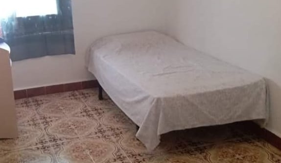 Comparte lo que vale el alquiler de una habitación y las redes se indignan.