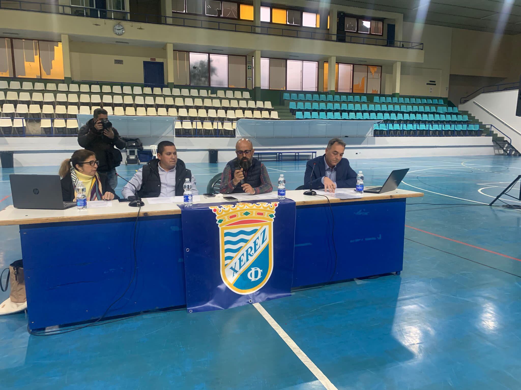 Asamblea de socios del Xerez CD