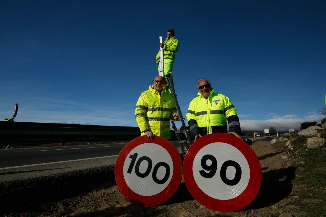 El límite de velocidad en carreteras convencionales pasa a ser de 90 kilómetros por hora