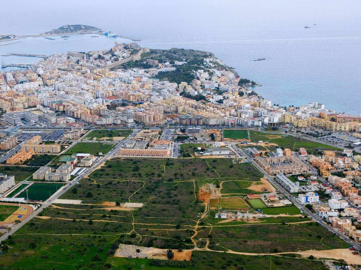 La isla de Ibiza 'vale' más de 28.500 millones de euros, según Idealista