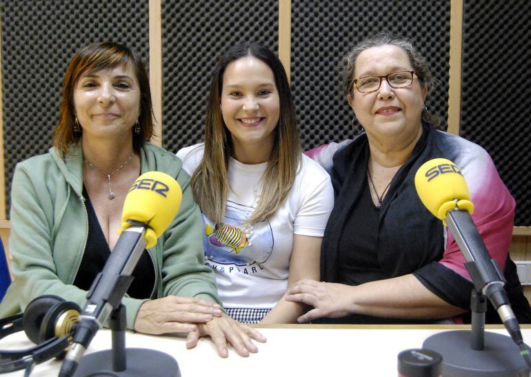 Carmela Berrocal, Sara Lobato y Paola Tobalina.