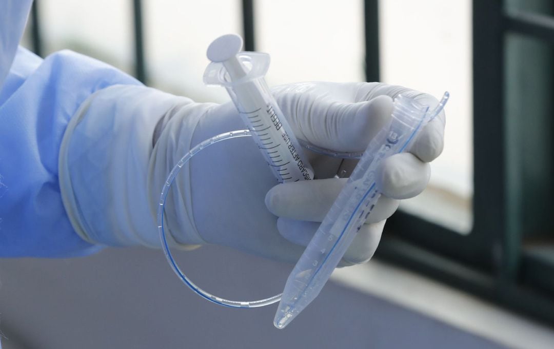 Los sanitarios continúan adelante en la lucha contra el covid.