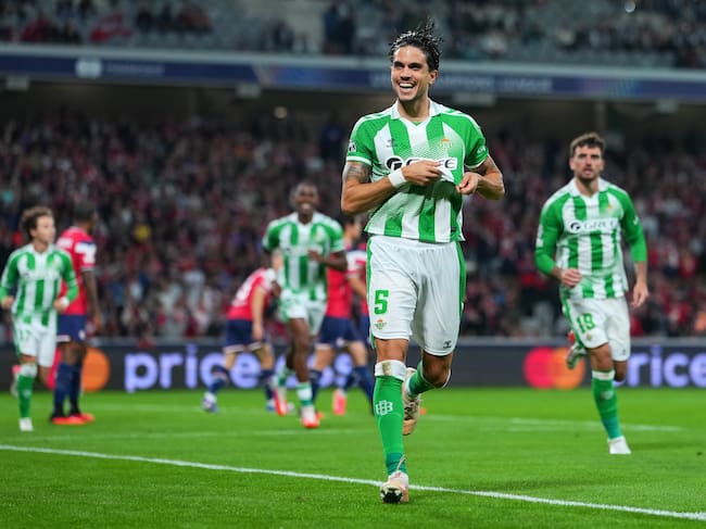 Lille 2-3 Betis: resumen, resultado y goles del partido de la primera jornada de la Champions | Fútbol | Cadena SER