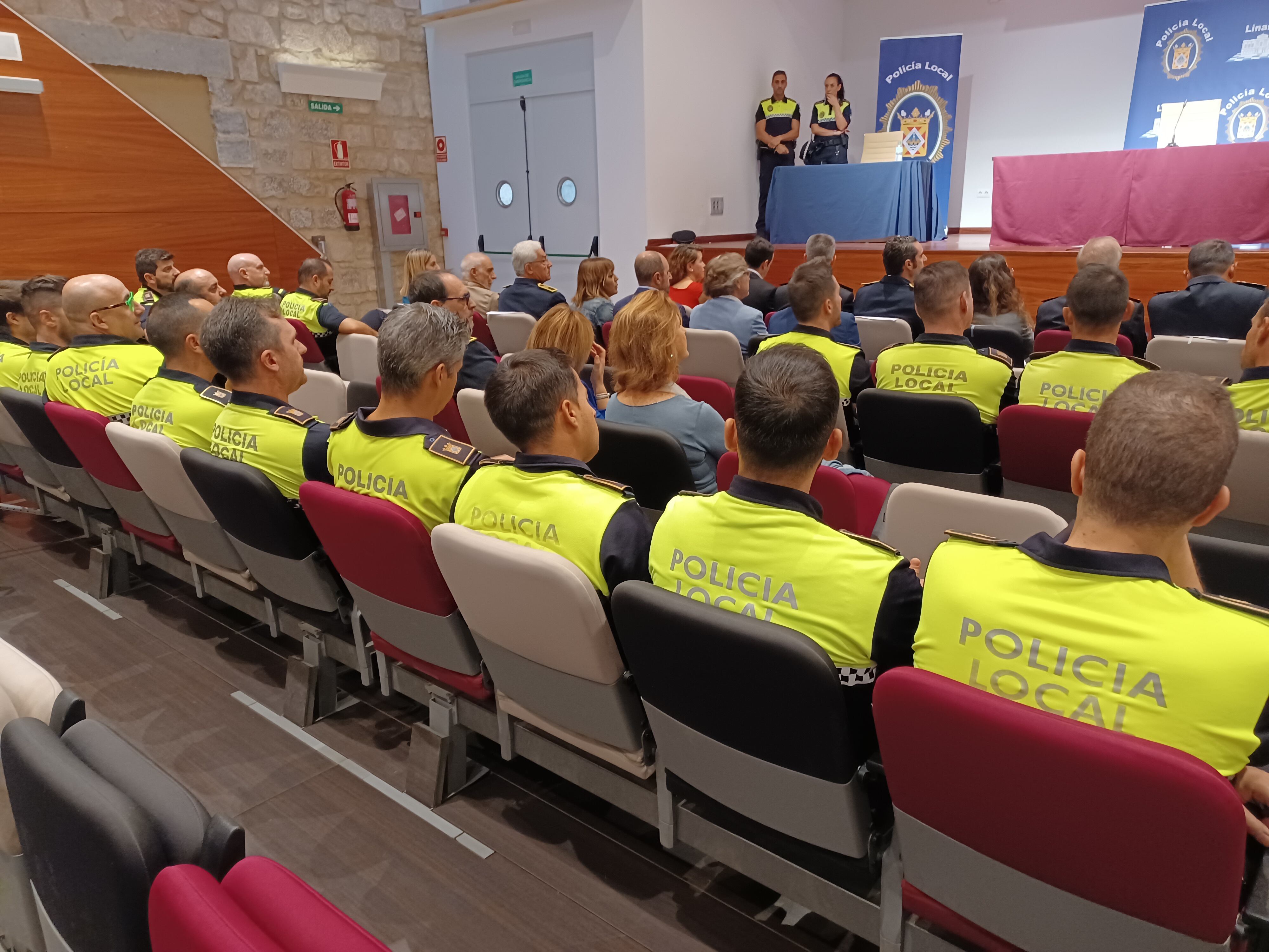 Entrega de Medallas y Reconocimientos, Policía Local de Linares.