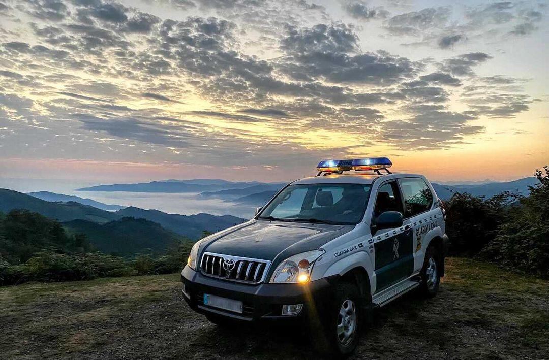 Vehículo guardia civil