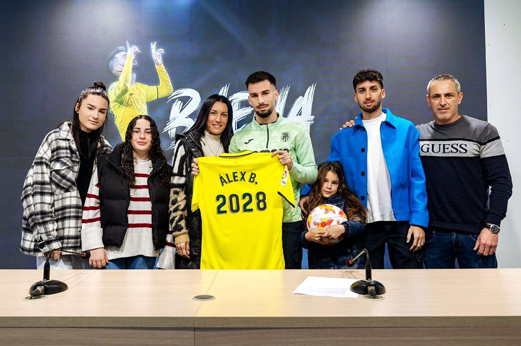 El de Roquetas en su ampliación de contrato contra el Villareal