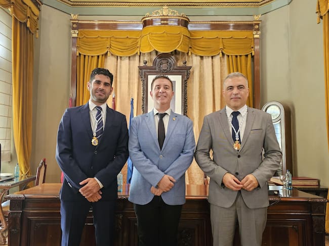 Primer pleno de la Diputación para José González y José Antonio Calvo