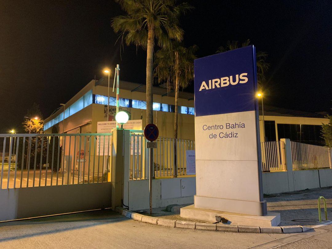 Puerta de acceso al Centro Bahía de Cádiz de Airbus en El Puerto de Santa María