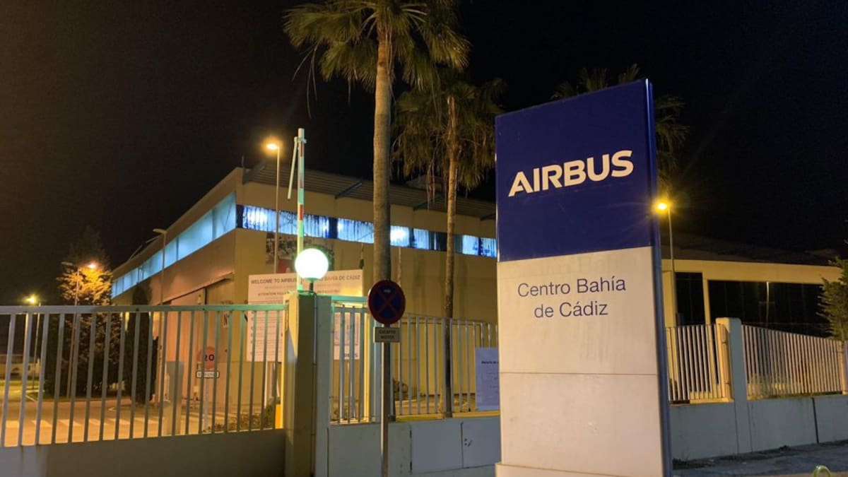 Los sindicatos anuncian huelga general en la aeronáutica a finales de marzo