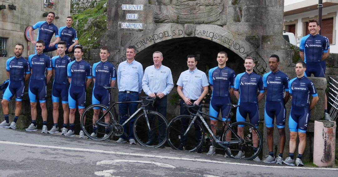 Formación del C.C. Padronés Aluminios Cortizo que competirá a lo largo del 2020