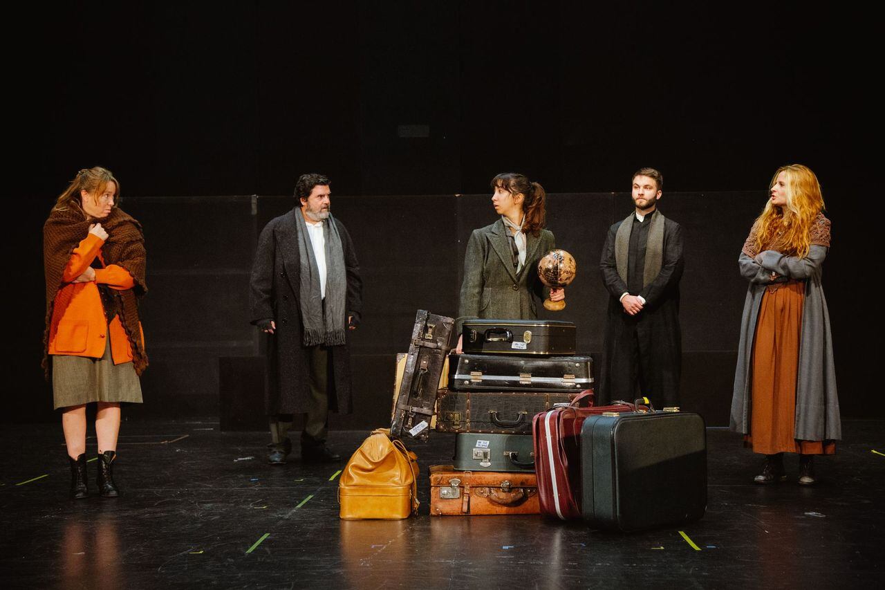 Ensayos de 'Historia de una maestra' en el CDN