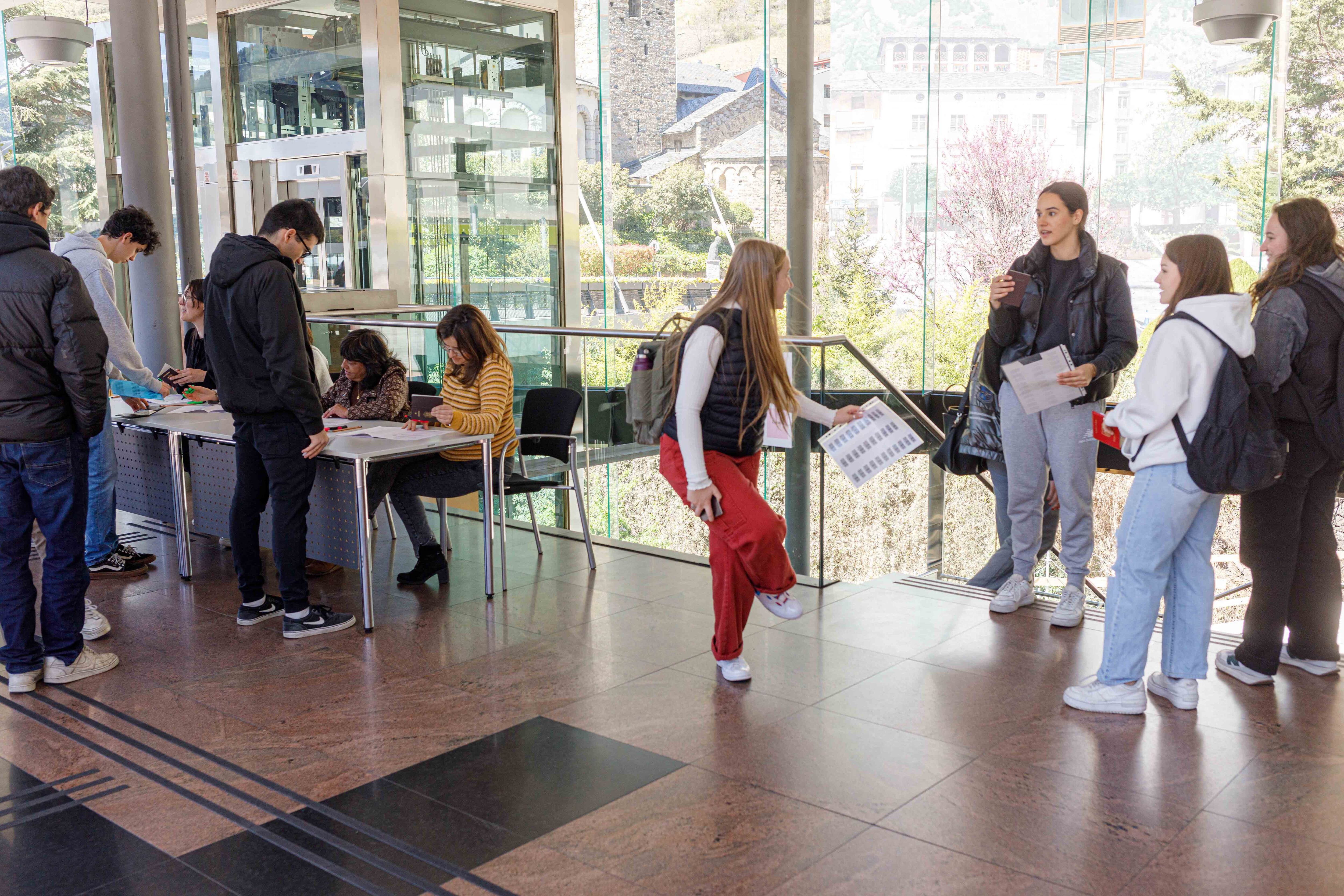 Més de 200 alumnes participen fins el 25 d'abril a les POB